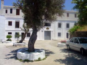 μοναστήρι Αγιας Κυπρι ανδροσ 
